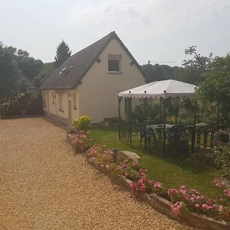 Сasa de vacaciones House 3 Minutes From Beauvais Tille Airport *