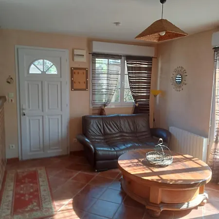 House 3 Minutes From Beauvais Tille Airport * Bonlier